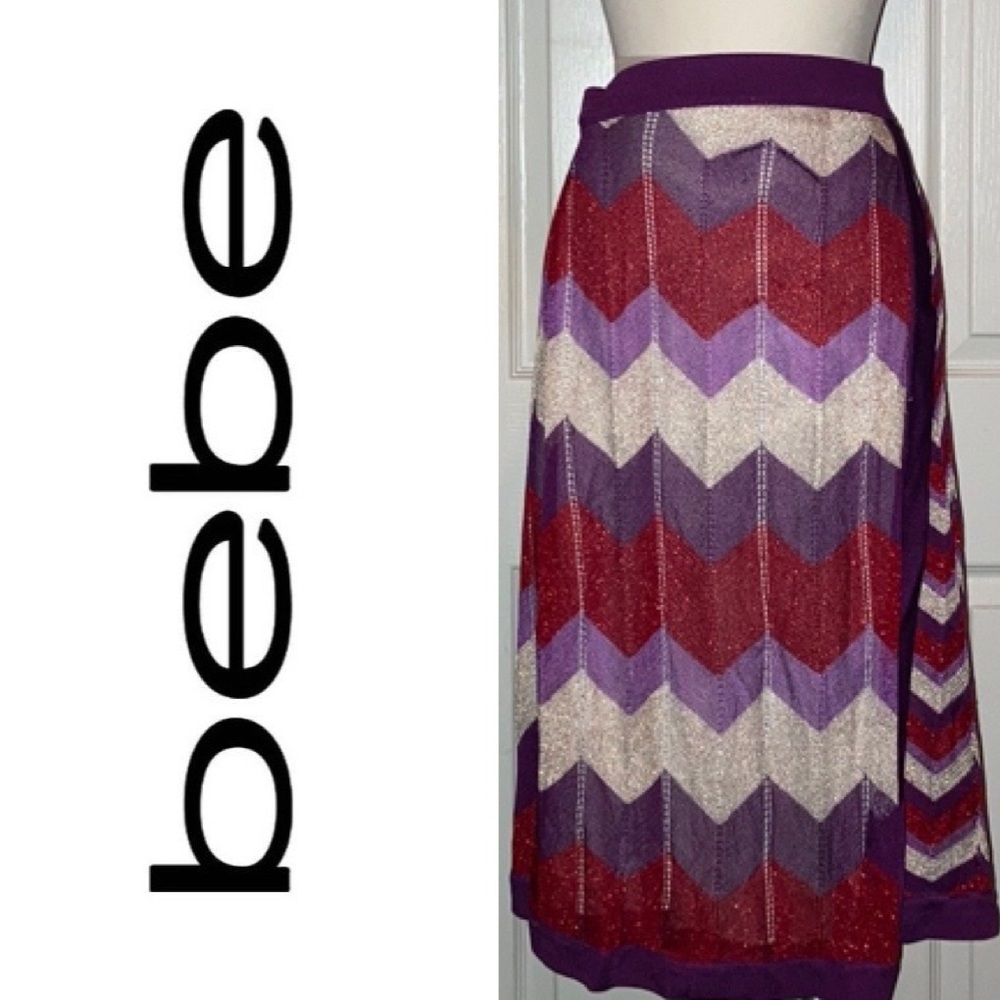 BEBE CHEVRON SKIRT 💗💜